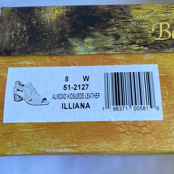 Bella Vita Shoes Bella Vita Womens Illiana Almond Block Heel